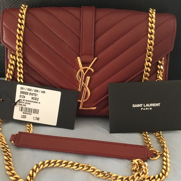 Saint Laurent Handbags - Like New Saint Lauren purse